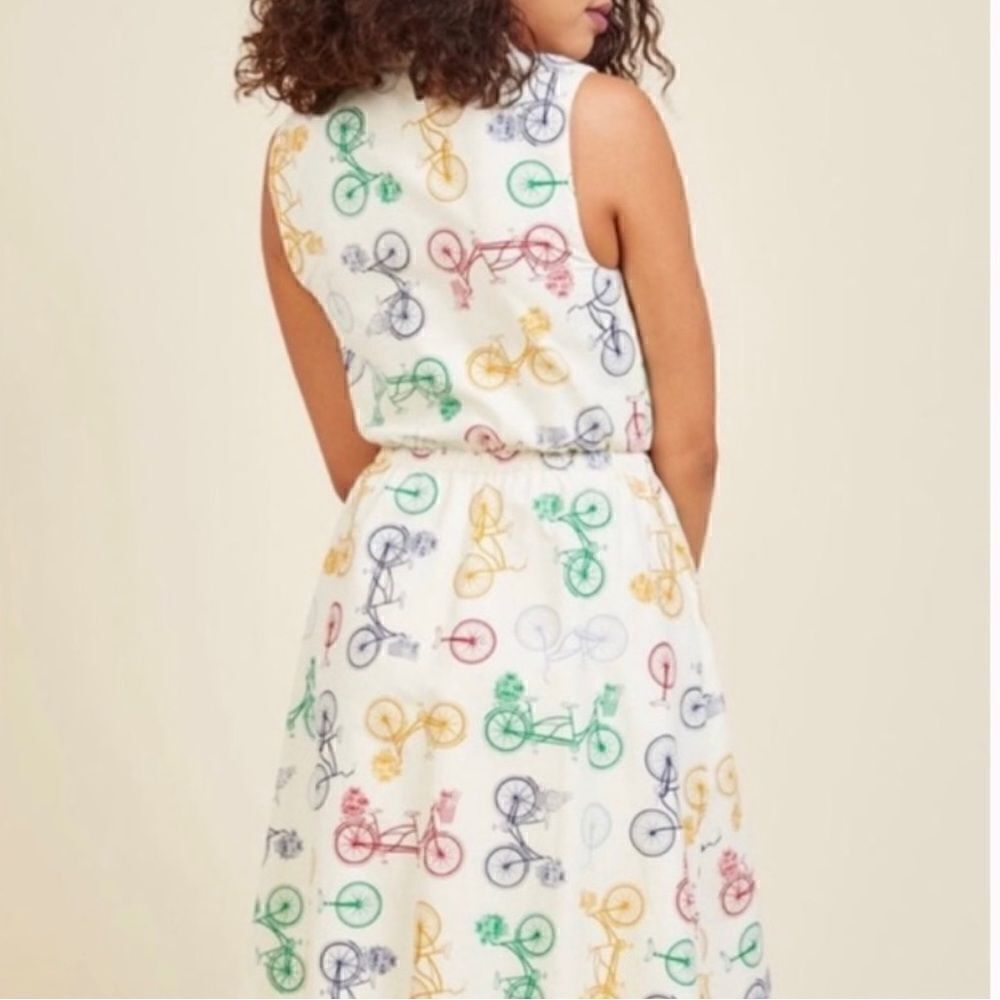 ModCloth Bicycle Dress - Picture 2 of 9